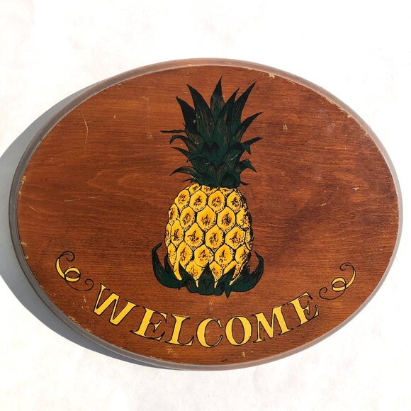 Pineapple Welcome Wall Plaque Wooden Oval Decorative Wall Hanging Hospitality - Picture 1 of 5